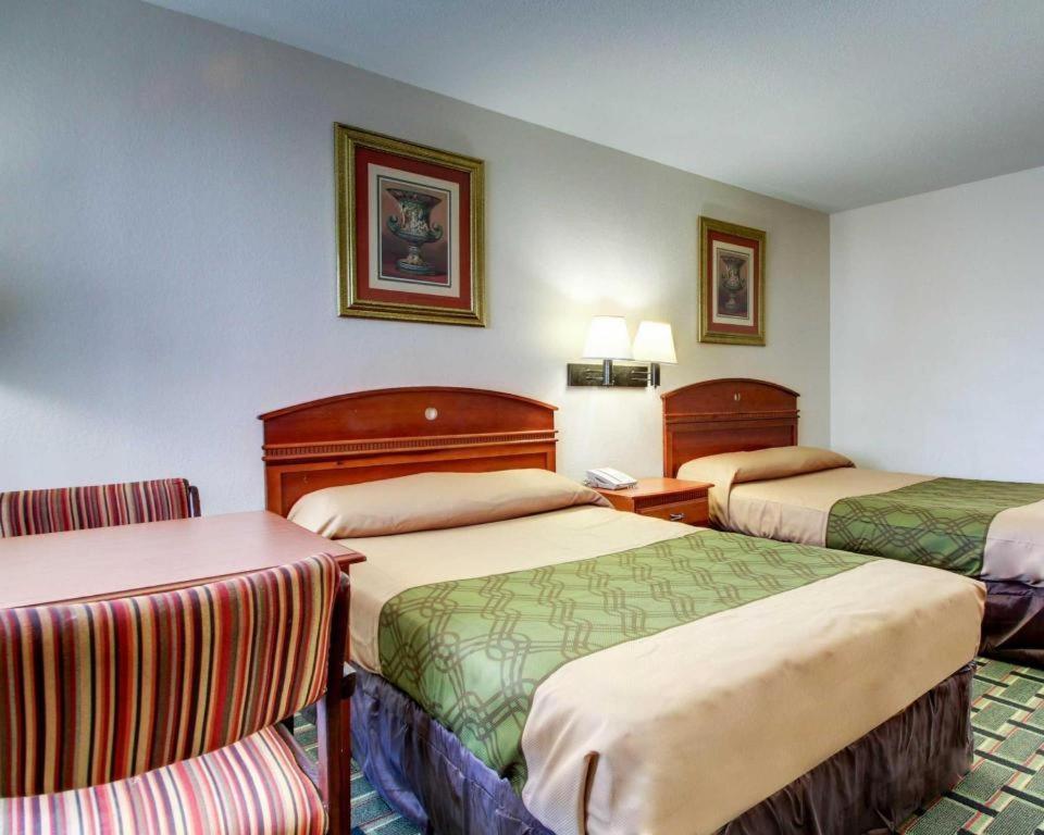 Econo Lodge Meridian Dış mekan fotoğraf