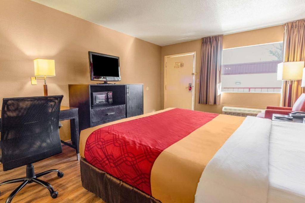 Econo Lodge Meridian Dış mekan fotoğraf