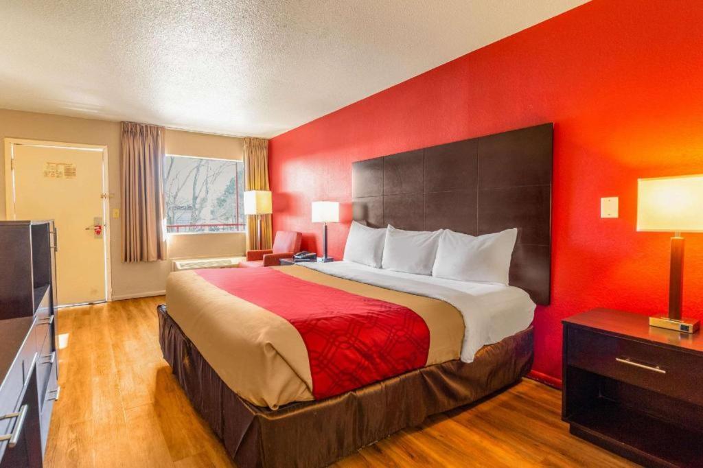 Econo Lodge Meridian Dış mekan fotoğraf