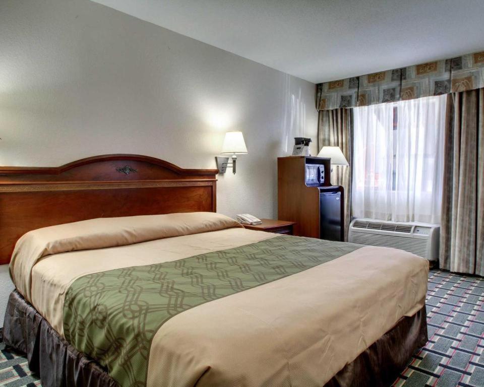 Econo Lodge Meridian Dış mekan fotoğraf