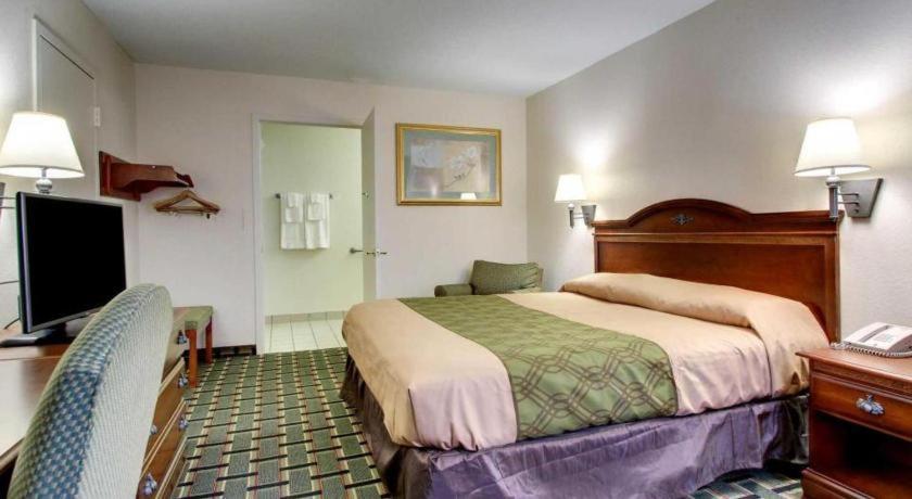 Econo Lodge Meridian Dış mekan fotoğraf